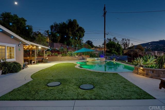 12139 Valhalla Drive, Lakeside, CA 92040
