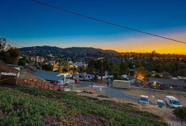 12139 Valhalla Drive, Lakeside, CA 92040
