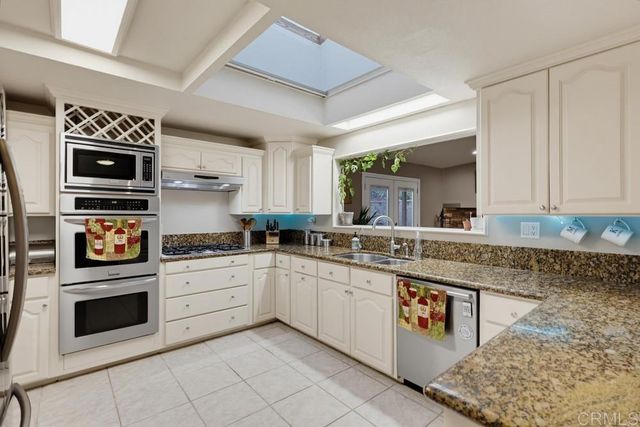 12139 Valhalla Drive, Lakeside, CA 92040
