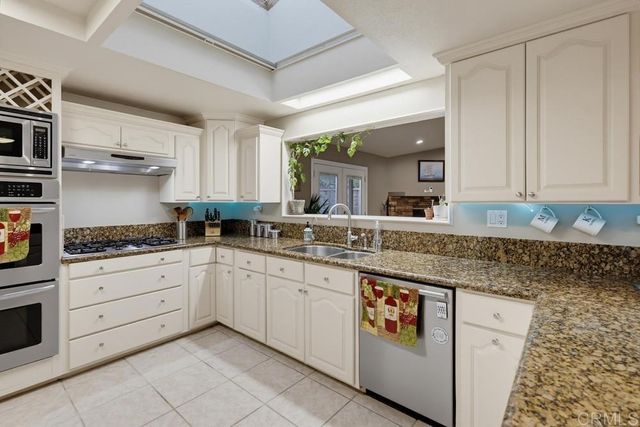 12139 Valhalla Drive, Lakeside, CA 92040