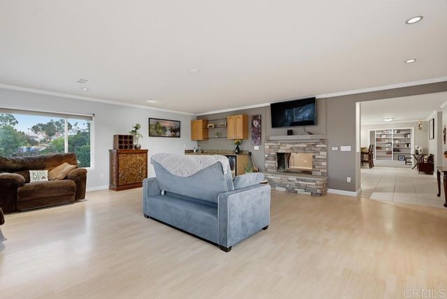 12139 Valhalla Drive, Lakeside, CA 92040