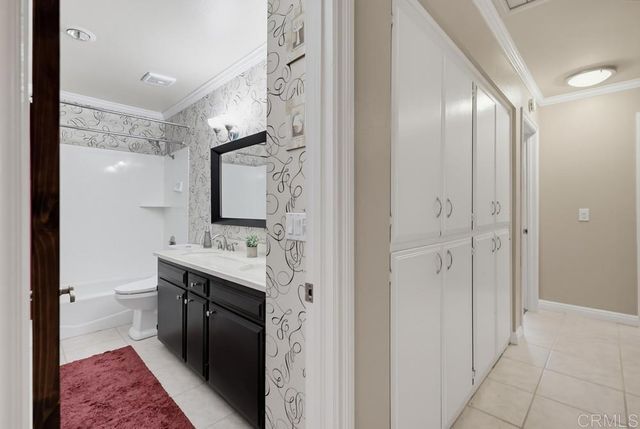 12139 Valhalla Drive, Lakeside, CA 92040