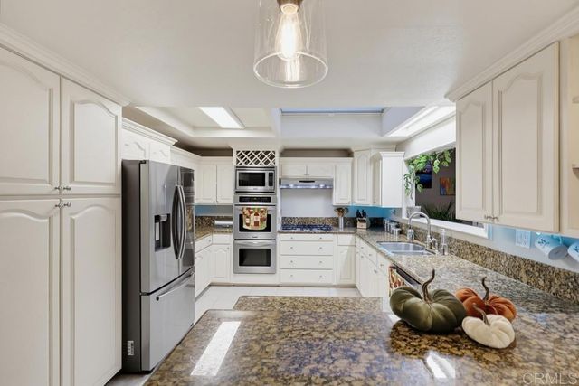 12139 Valhalla Drive, Lakeside, CA 92040