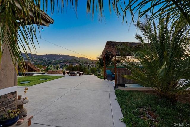 12139 Valhalla Drive, Lakeside, CA 92040