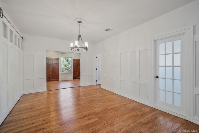 368 Main Street, Setauket, NY 11733