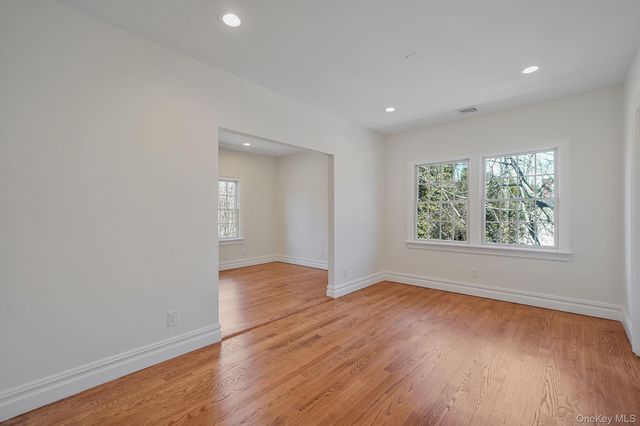 368 Main Street, Setauket, NY 11733