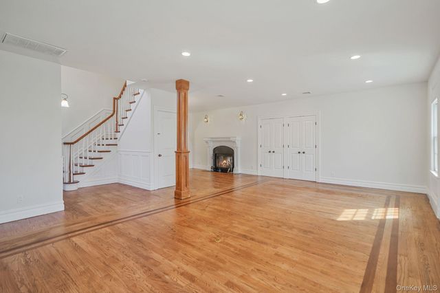 368 Main Street, Setauket, NY 11733