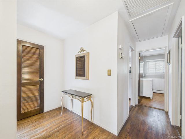 5 Gristmill Drive, Kings Park, NY 11754