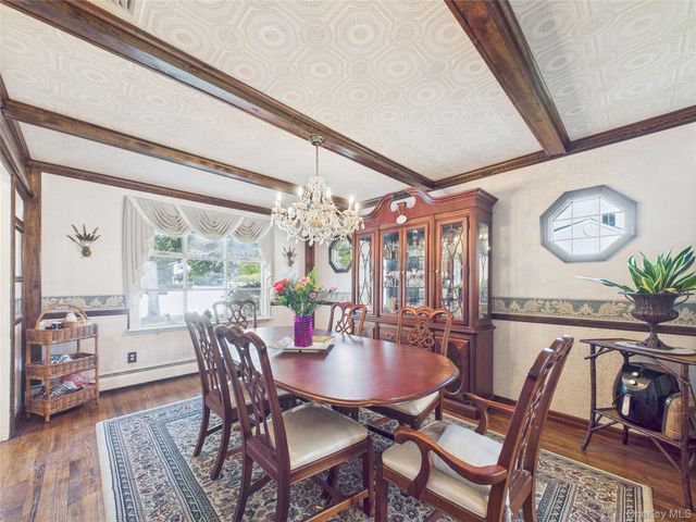 5 Gristmill Drive, Kings Park, NY 11754