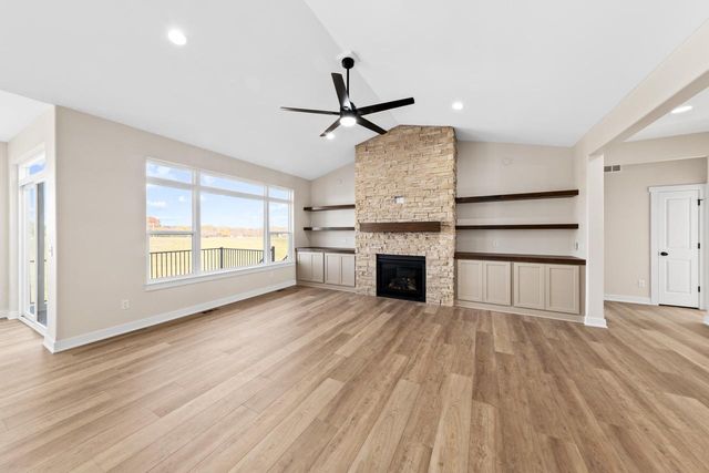 30422 Jeffrey DRIVE, Burlington, WI 53105