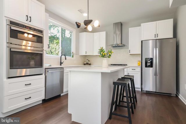 6621 HALLWOOD AVE, Falls Church, VA 22046