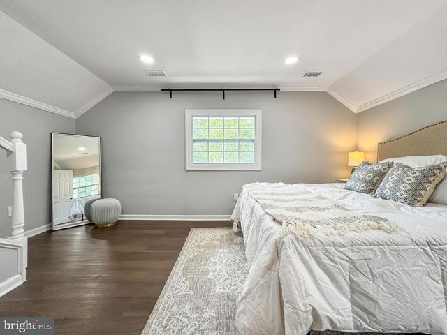 6621 HALLWOOD AVE, Falls Church, VA 22046