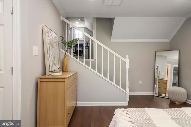 6621 HALLWOOD AVE, Falls Church, VA 22046