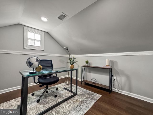 6621 HALLWOOD AVE, Falls Church, VA 22046