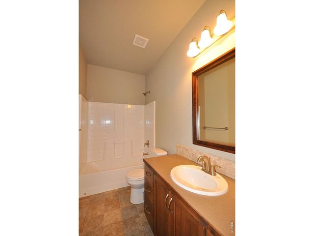 1156 Bitterroot Ct, Johnstown, CO 80534