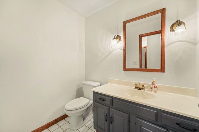 433 Brookshire Court, Valparaiso, IN 46385