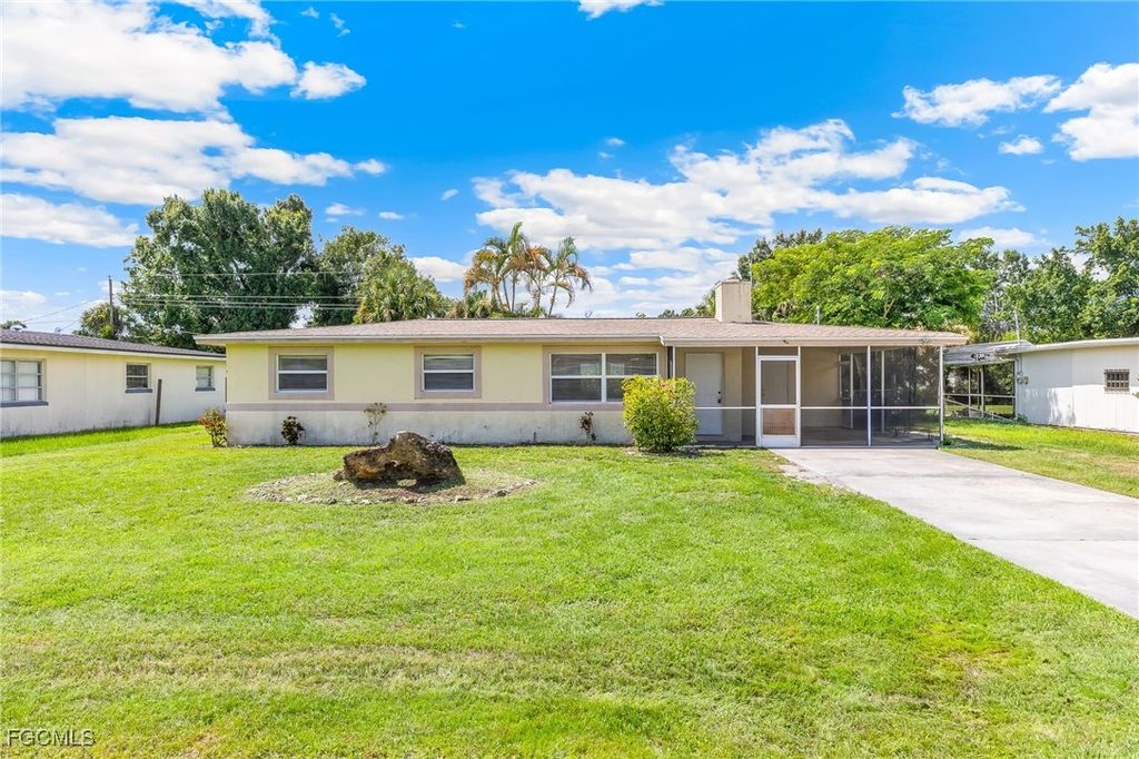 4946 Gary DR S, Fort Myers, FL 33905