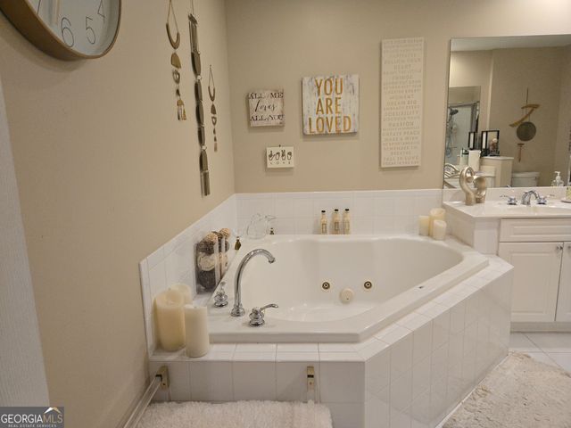 50 Biscayne Drive NW 5115, Atlanta, GA 30309