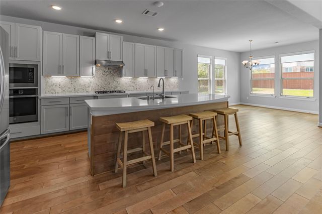 11 Winter Thicket Place, The Woodlands, TX 77375