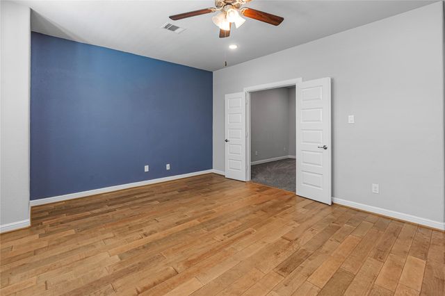 11 Winter Thicket Place, The Woodlands, TX 77375