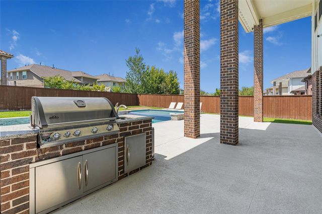 11 Winter Thicket Place, The Woodlands, TX 77375