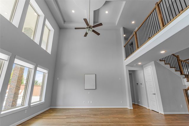 11 Winter Thicket Place, The Woodlands, TX 77375