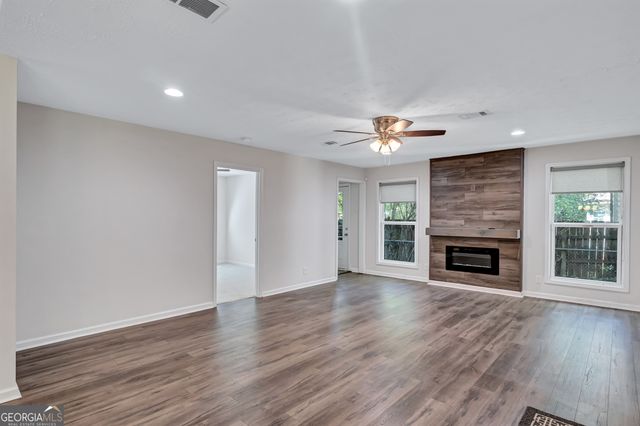 5772 Lilburn Stone Mountain Road, Stone Mountain, GA 30087