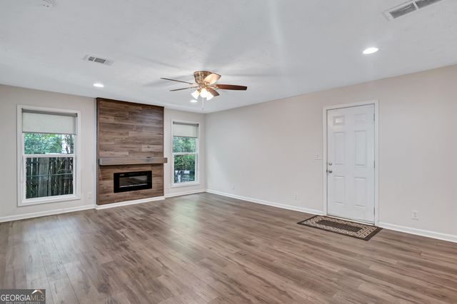 5772 Lilburn Stone Mountain Road, Stone Mountain, GA 30087