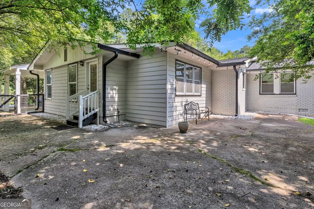 5772 Lilburn Stone Mountain Road, Stone Mountain, GA 30087