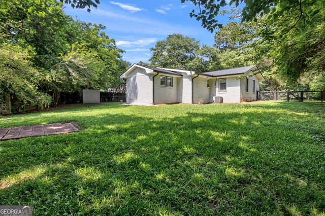 5772 Lilburn Stone Mountain Road, Stone Mountain, GA 30087