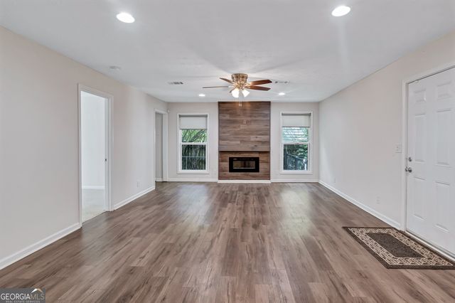 5772 Lilburn Stone Mountain Road, Stone Mountain, GA 30087