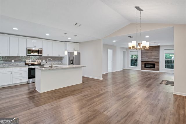 5772 Lilburn Stone Mountain Road, Stone Mountain, GA 30087