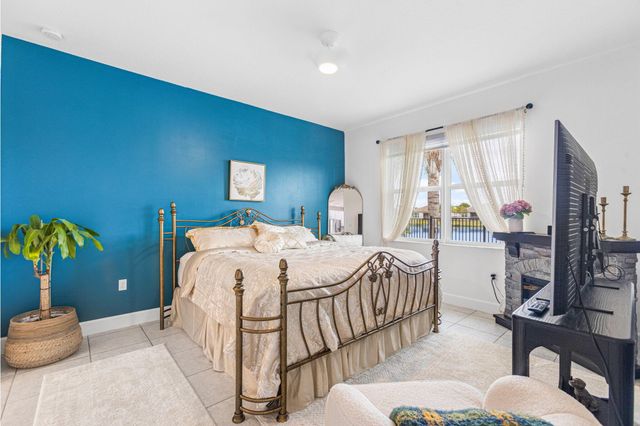 12180 SW Jasper Lake Way, Port St Lucie, FL 34987