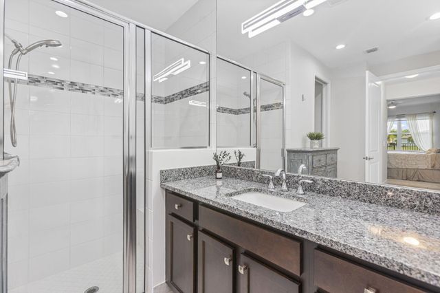 12180 SW Jasper Lake Way, Port St Lucie, FL 34987