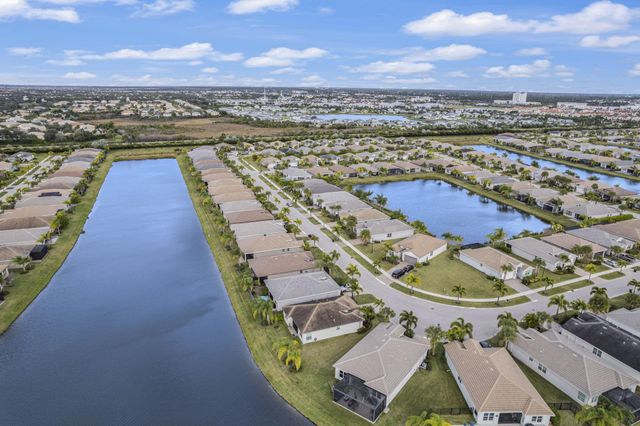 12180 SW Jasper Lake Way, Port St Lucie, FL 34987