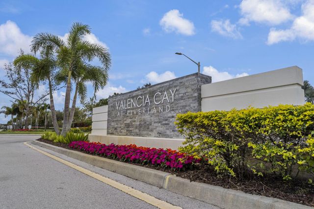 12180 SW Jasper Lake Way, Port St Lucie, FL 34987