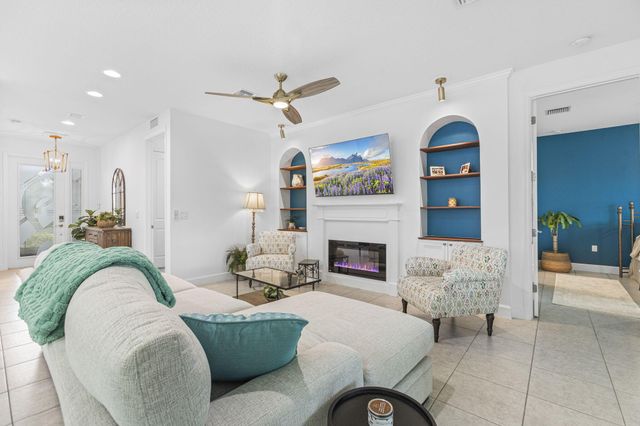 12180 SW Jasper Lake Way, Port St Lucie, FL 34987