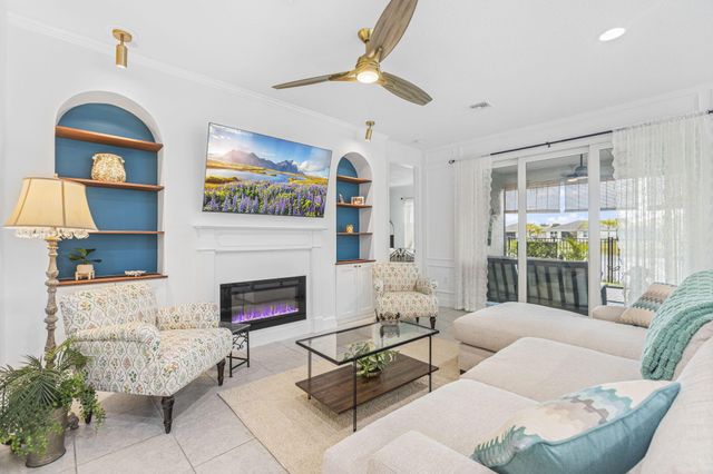 12180 SW Jasper Lake Way, Port St Lucie, FL 34987