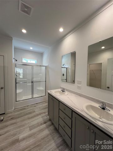 819 Wellwood Avenue, Statesville, NC 28677