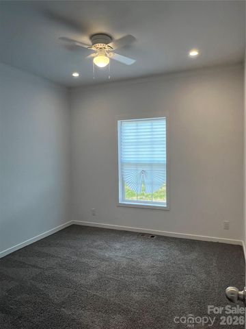 819 Wellwood Avenue, Statesville, NC 28677