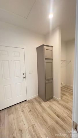819 Wellwood Avenue, Statesville, NC 28677
