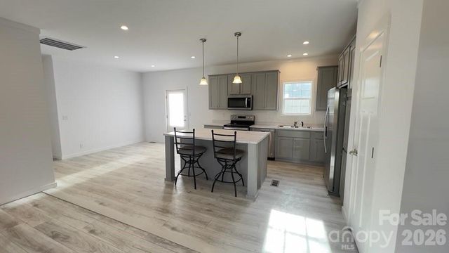 819 Wellwood Avenue, Statesville, NC 28677