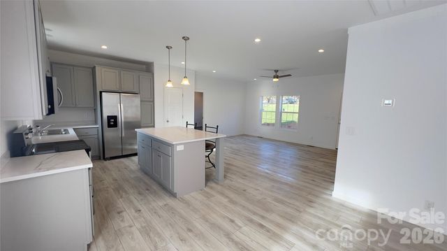 819 Wellwood Avenue, Statesville, NC 28677