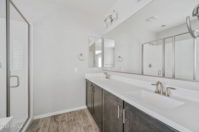 1957 W Kinfield Trail, Phoenix, AZ 85085