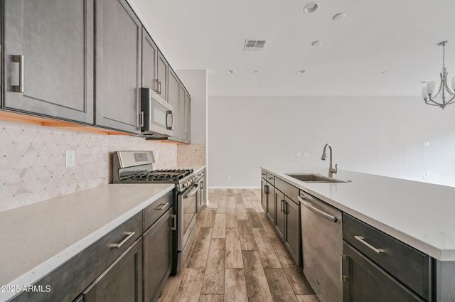 1957 W Kinfield Trail, Phoenix, AZ 85085