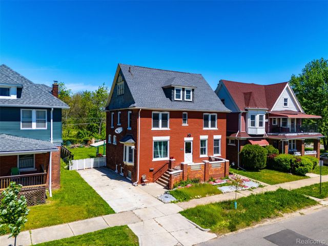 137 Trowbridge Street, Detroit, MI 48202
