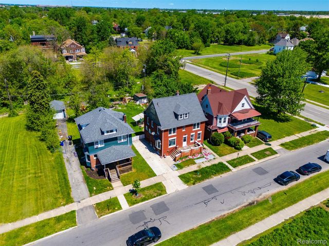 137 Trowbridge Street, Detroit, MI 48202