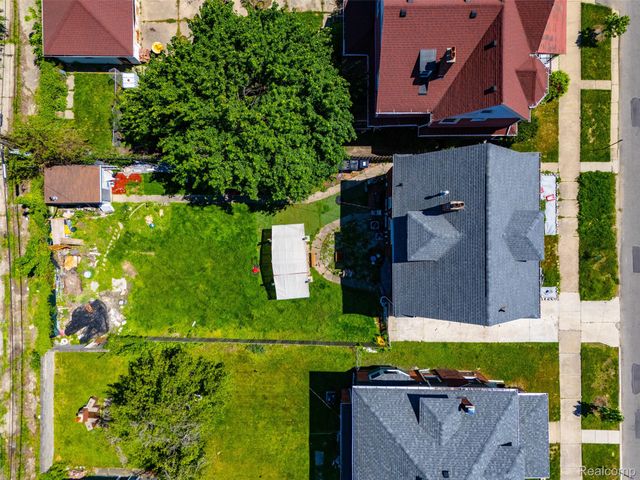 137 Trowbridge Street, Detroit, MI 48202