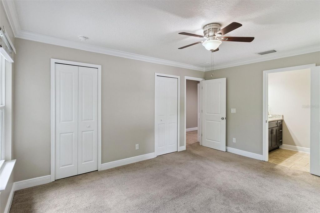 Image 6 of property listing at 2544 MAYER STREET, Orlando, FL 32806