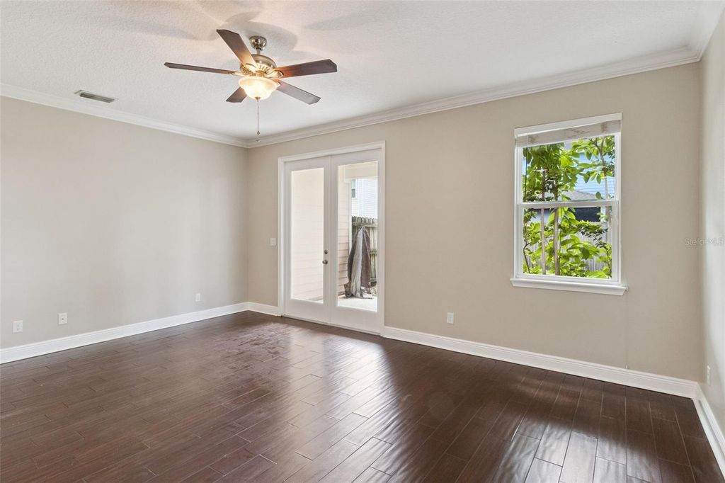 Image 10 of property listing at 2544 MAYER STREET, Orlando, FL 32806